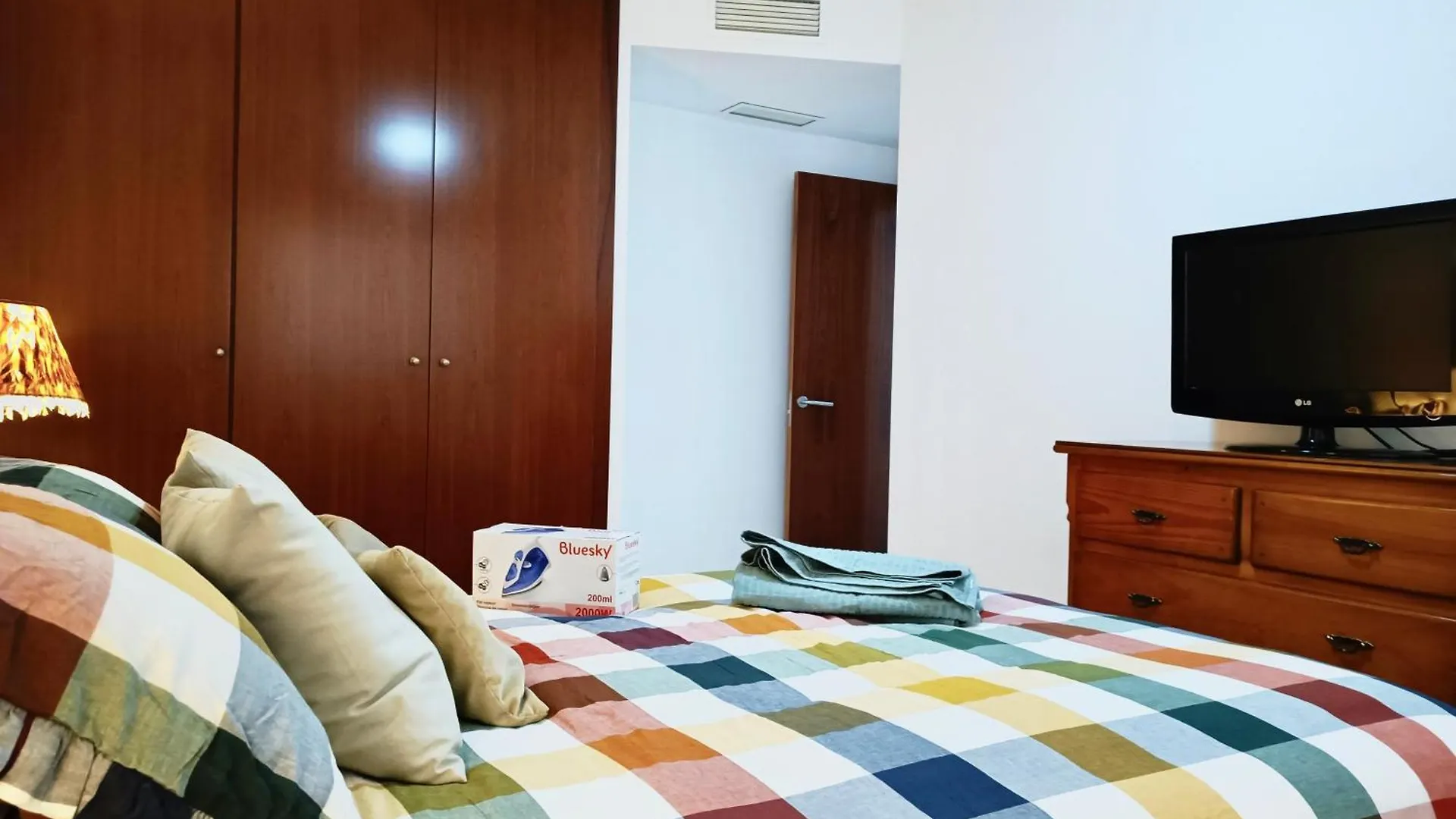 Jac - Wifi, 1 Dormitorio, Terraza, Centro A 150 Metros, Playa 850 Metros Torremolinos İspanya